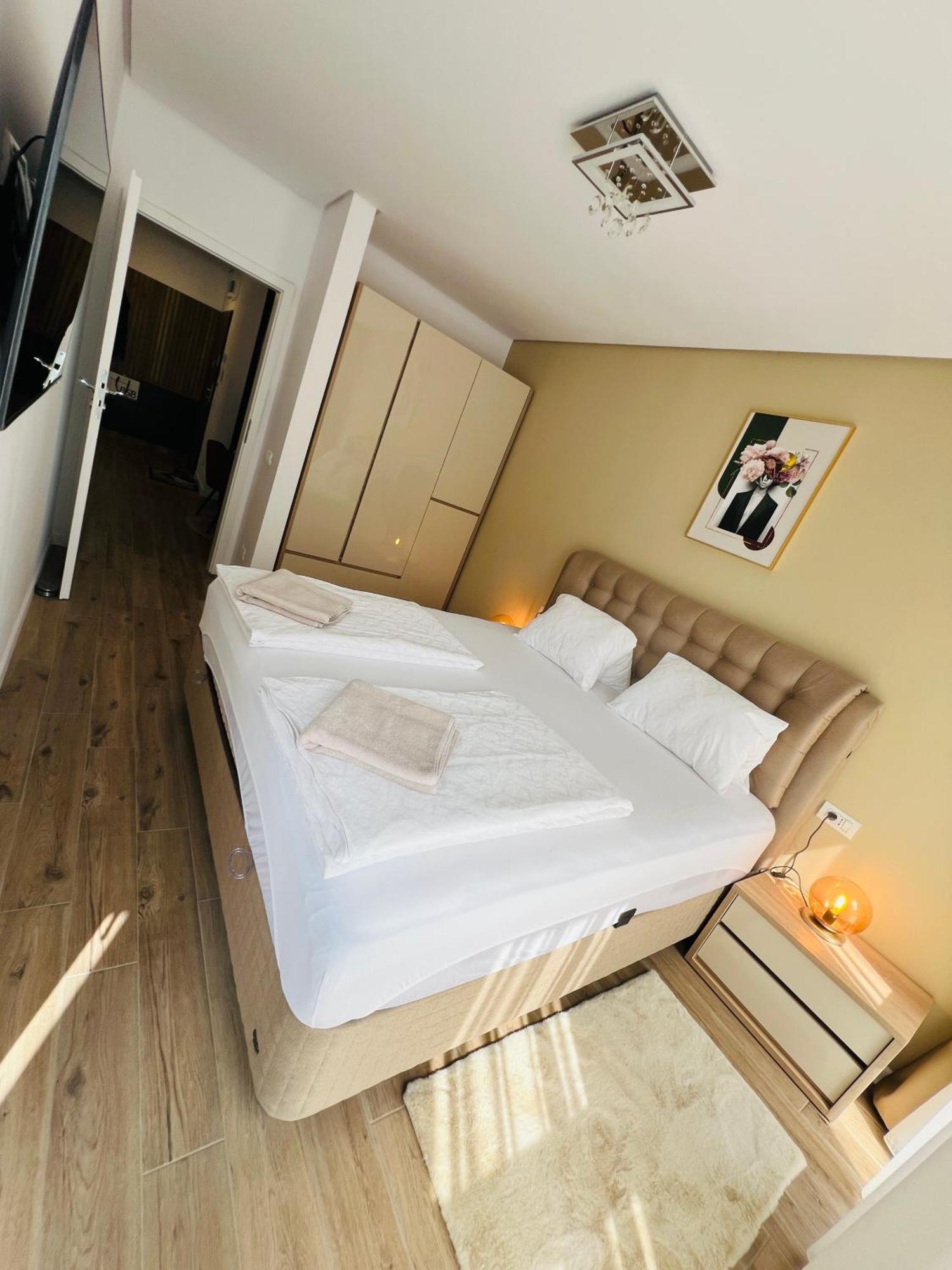 Apartament Judy Oradea Exterior foto